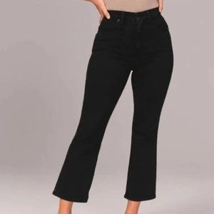 Abercrombie: Curve Love The Kick Flare Ultra High Rise Jeans, Size 27 - NEW